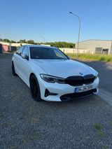 BMW 320d Sport Line Automatic / Head-Up  - BMW 320: 320d Automatic