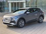 Audi Q4 e-tron 40 e-tron AHK ACC Kam 1.Hand Garantie - Audi Q4 e-tron von privat