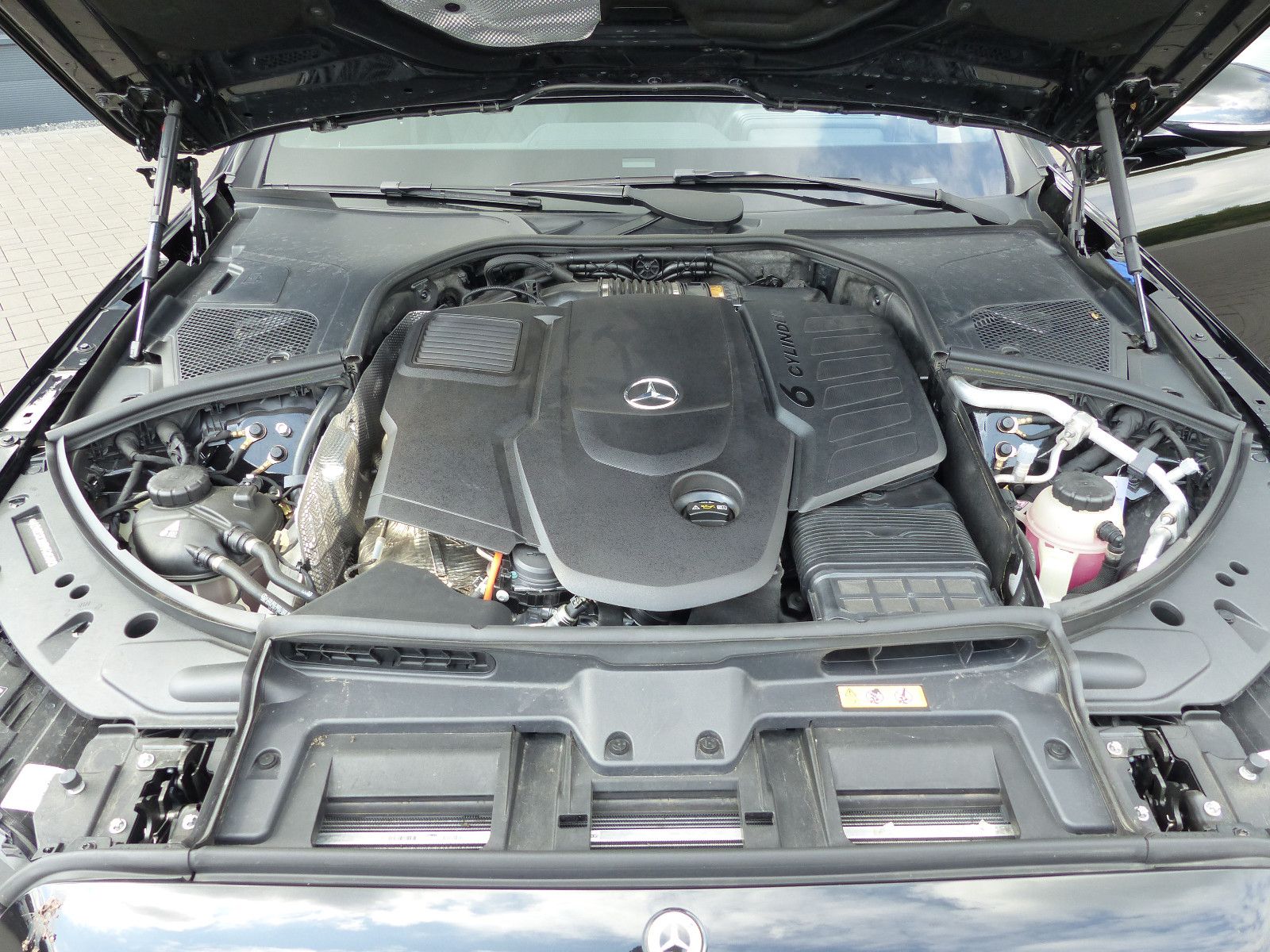 Fahrzeugabbildung Mercedes-Benz S 450 d 4Matic L AMG