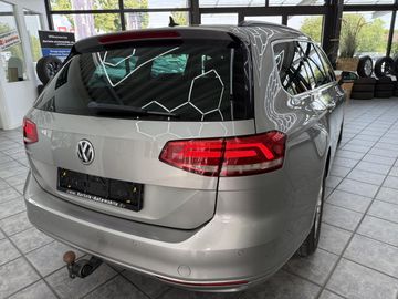 Volkswagen Passat - 10