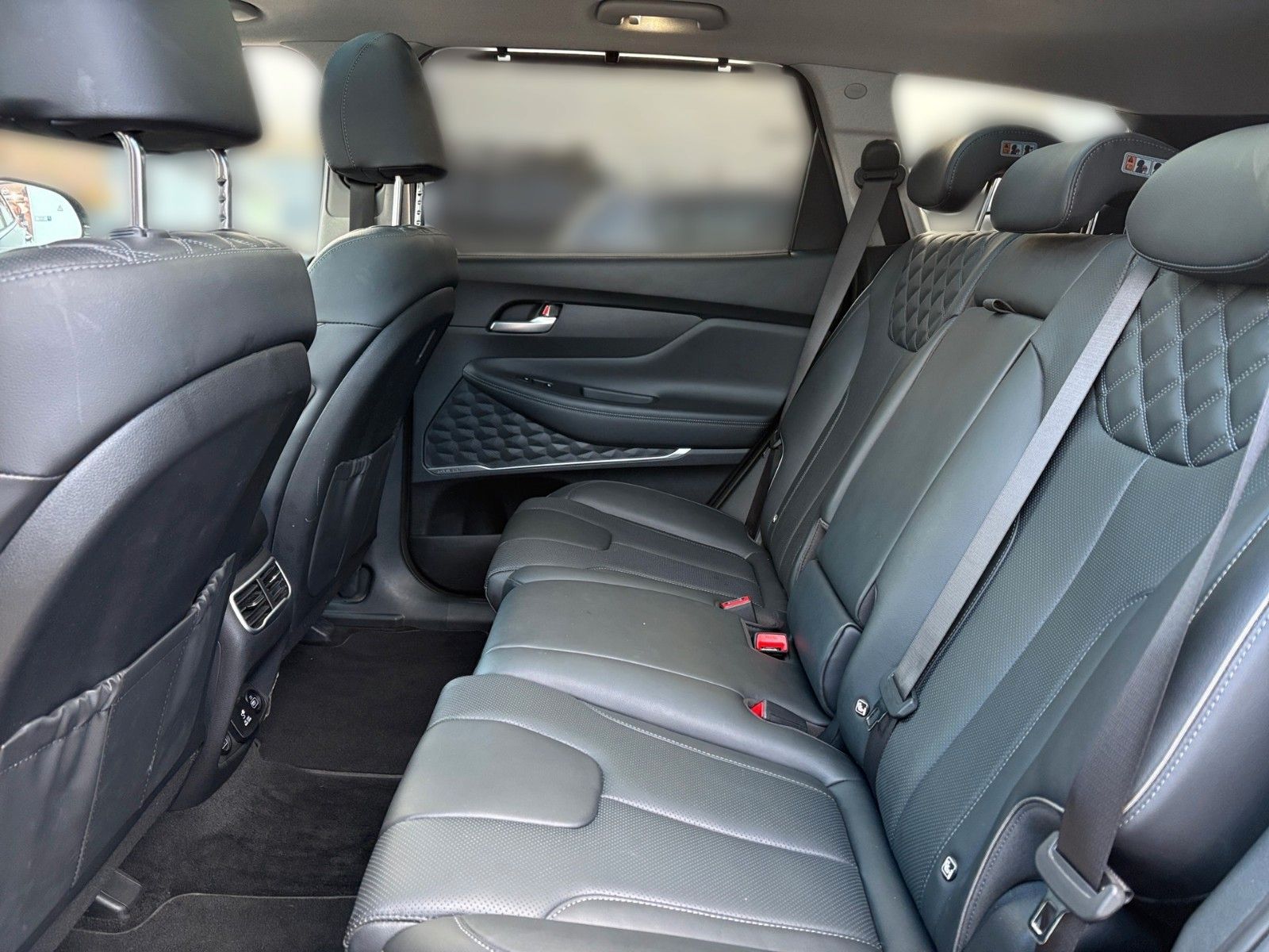 Fahrzeugabbildung Hyundai Santa Fe Prime Plug-In Hybrid Assistenz-Paket