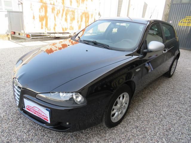 Alfa Romeo ALFA ROMEO 147 1.9 JTD (120) 5 porte Progression