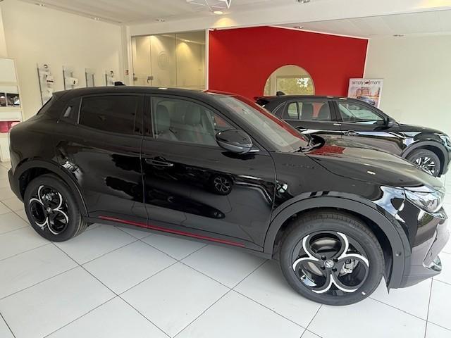 Alfa Romeo Junior Junior 1.2 VGT Mild Hybrid Speciale Sitzh