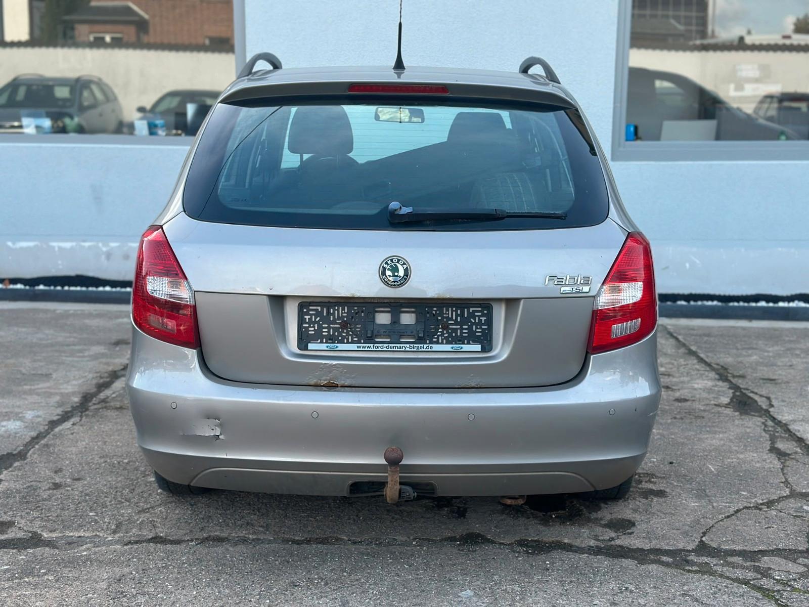 Skoda Fabia 2010 — photo 5