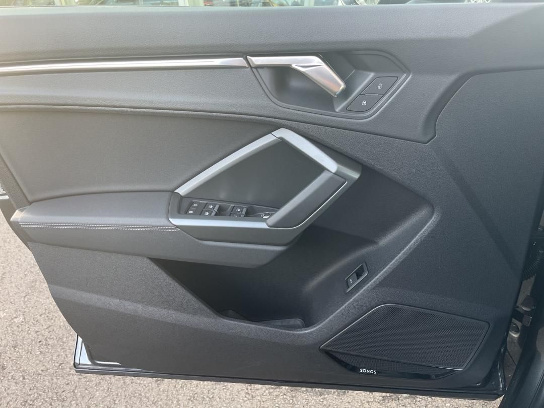 Fahrzeugabbildung Audi Q3 SUV S line Q3 35 TFSI S-tronic 2x AHK Pano So