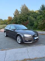Audi A3 Sportb. Amb S-tron AHK,8-Fach,Bi-Xe,SHZ,PDC..