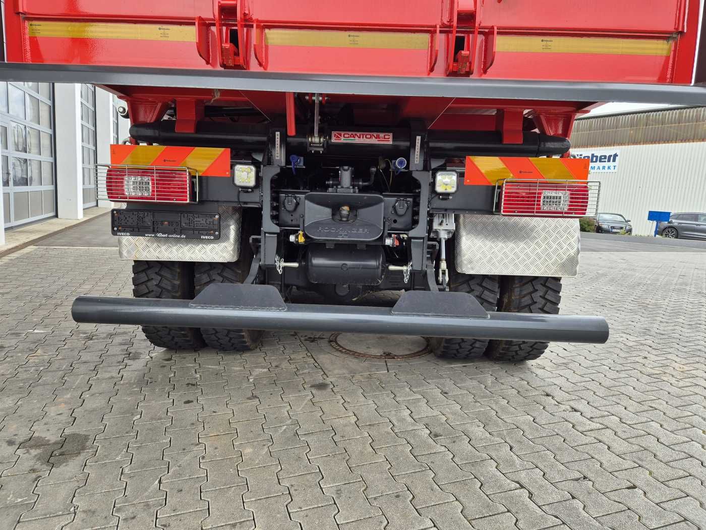 Fahrzeugabbildung Iveco X-Way AD300X48Z HR OFF 6x4 Bordmatik Intarder