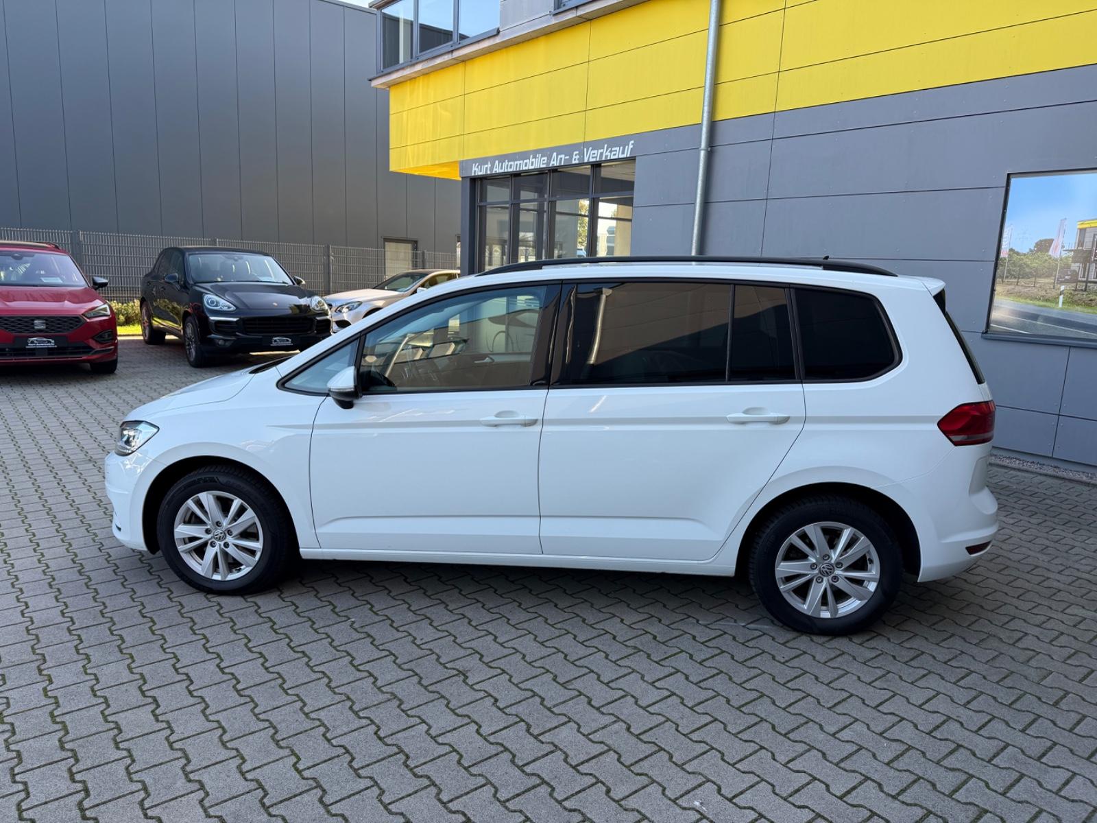 Volkswagen Touran Trendline/TEMPOMAT/SHZ/7 SITZER/AUTOMATIK