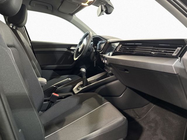 A1 Sportback 30 TFSI ADVANCED SMARTPHONE INTERFA