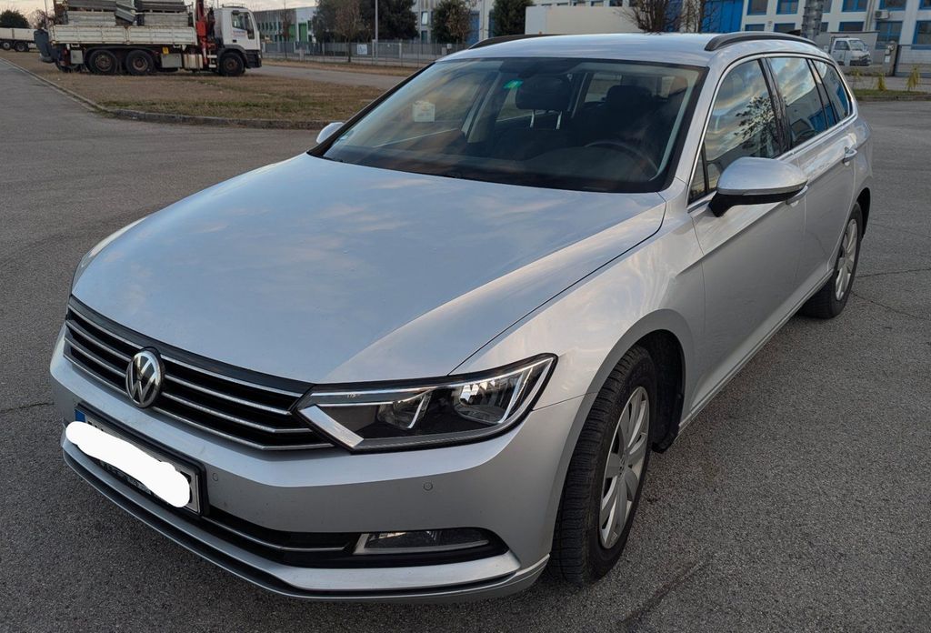 Image of Volkswagen Passat Variant