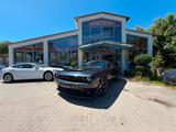 Dodge Challenger 5,7 Hemi R/T - Dodge Challenger: Hemi