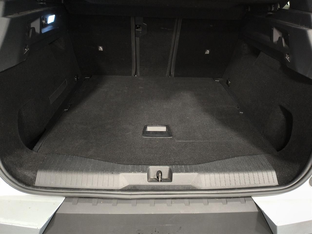 Fahrzeugabbildung Opel Grandland Edition MildHybrid 107KW