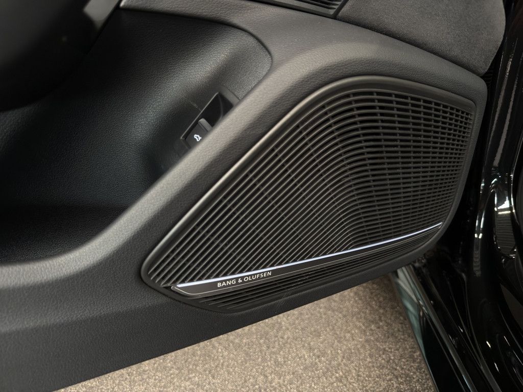 Audi RS4 - Bild 23