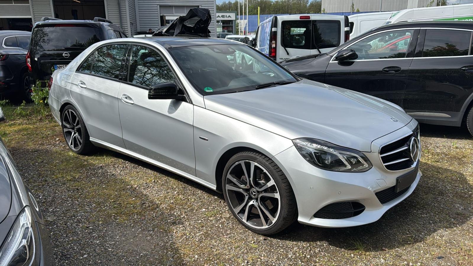 Mercedes-Benz E 220d Final Edition'Night-Paket'Panorama'1.HAND