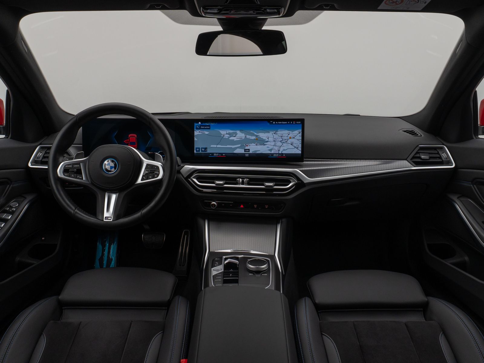 Fahrzeugabbildung BMW 330e M Sport HUD DAB PDC Geschwindigkeitsreg