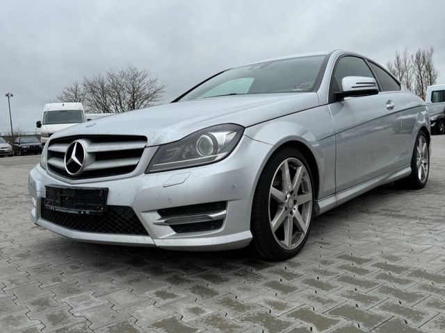 Mercedes-Benz C 250 Coupe BlueEfficiency AMG Paket