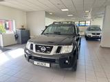 Nissan Navara Pickup Double Cab PLATINUM EVO 4X4 - gebrauchte Nissan Navara aus dem Jahr 2014