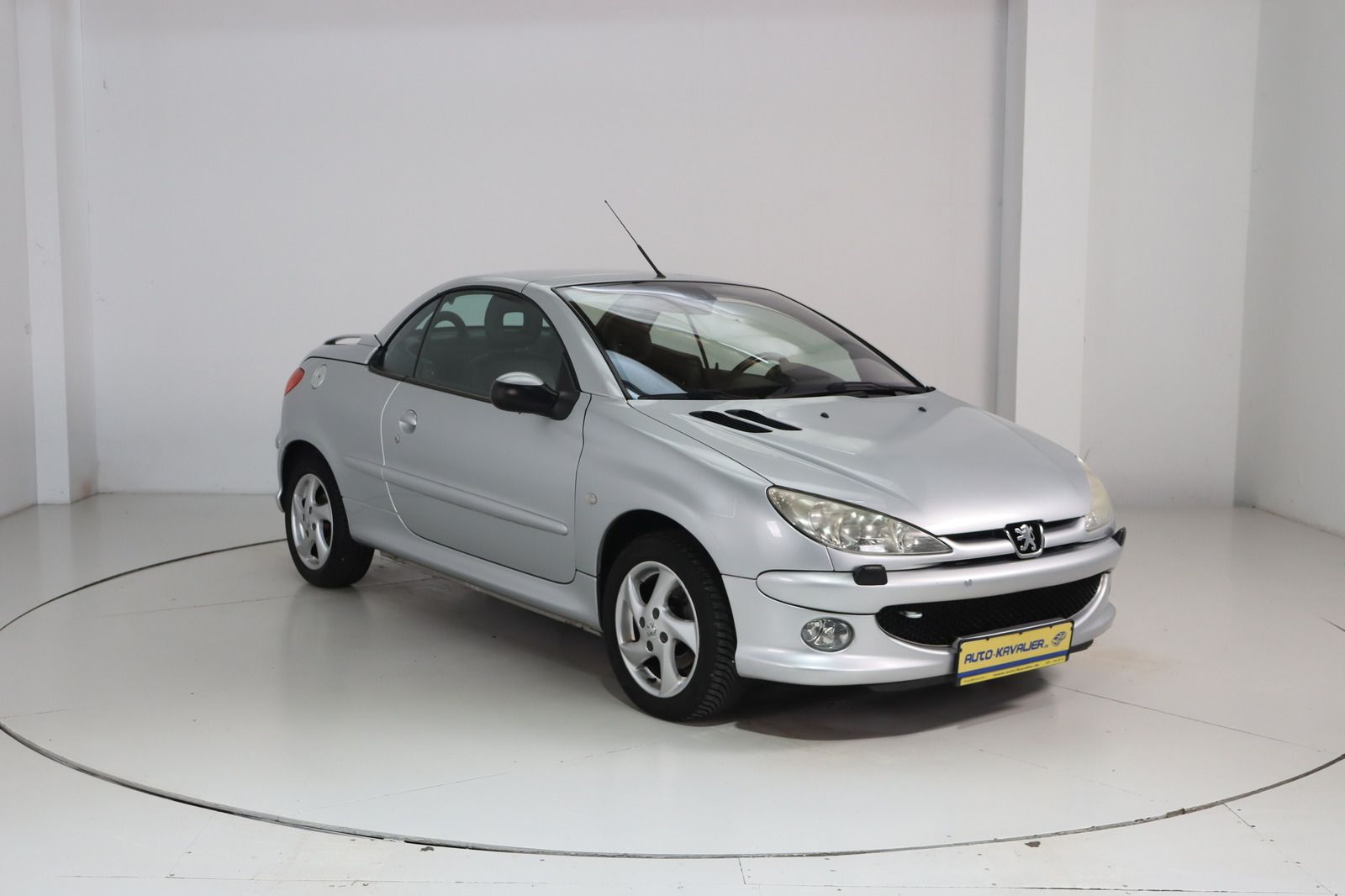 Fahrzeugabbildung Peugeot 206 Cabriolet 1.6i * Leder * Klima * SHZ cc