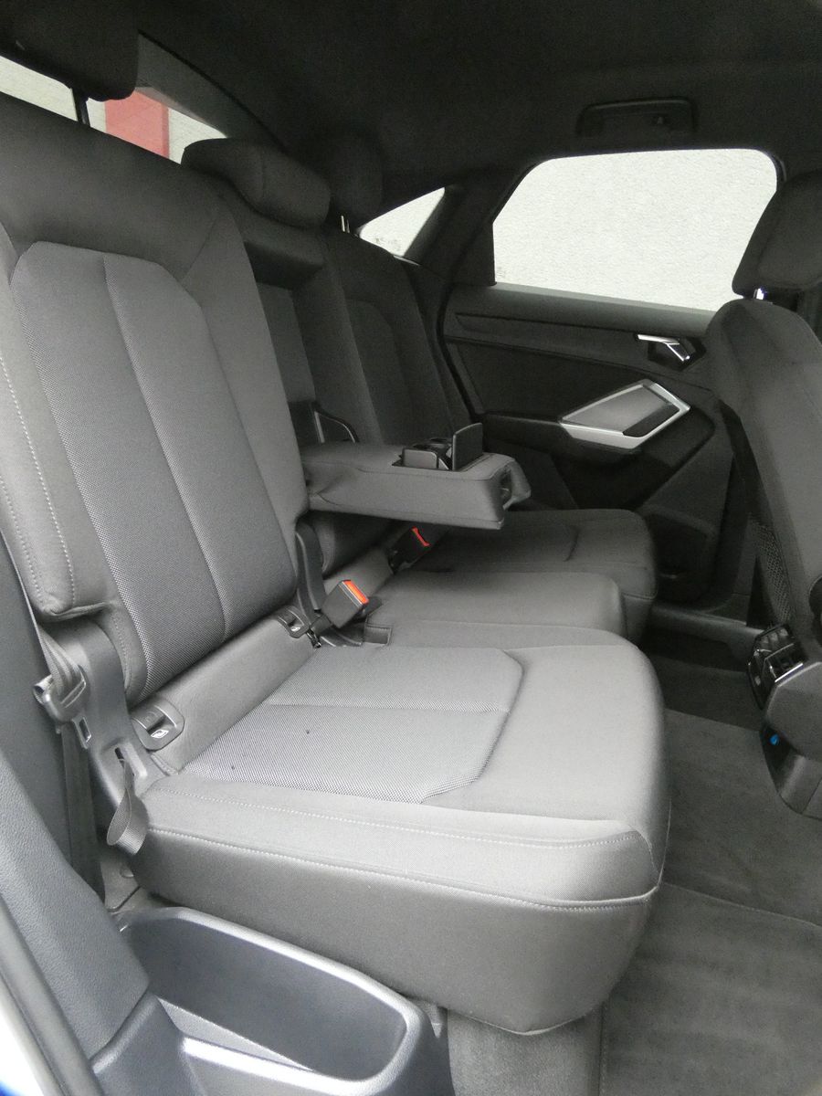 Audi Q3 Sportback 35 TDI S-tronic/Business/LEDdyn/18" foto 16
