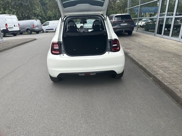 500 e Style Paket 42 kWh KLIMAAUTOMATIK GRA