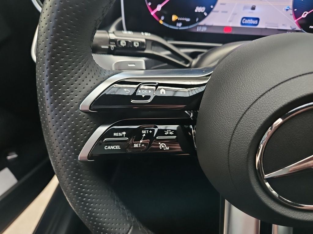 Fahrzeugabbildung Mercedes-Benz C 180 T AMG Night AHK Totwi. Navi LED SHZ Ambie.