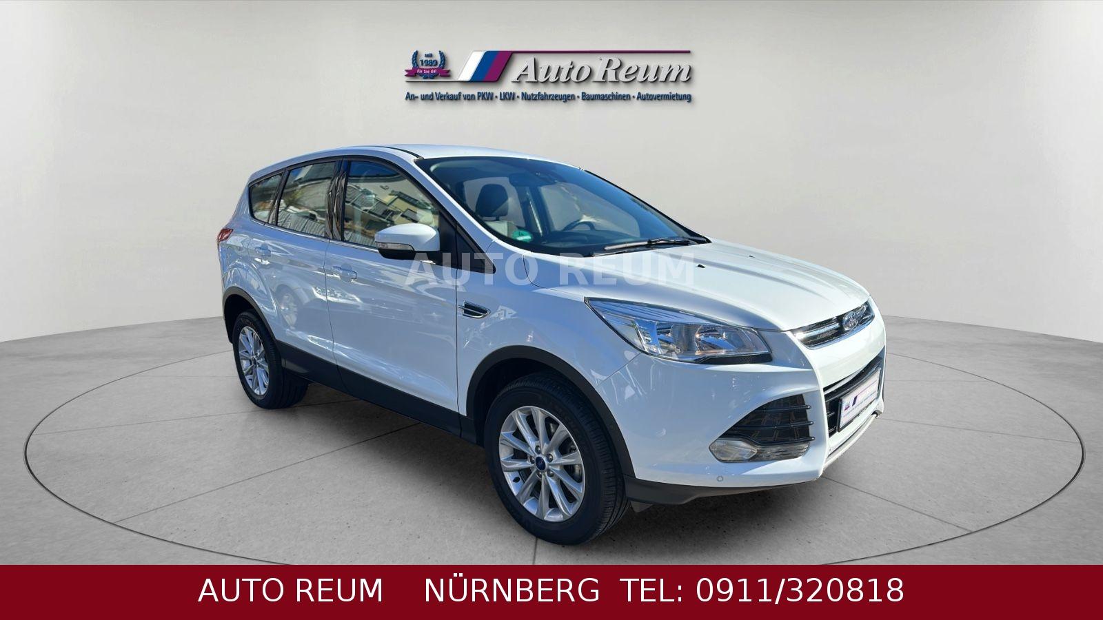 Ford Kuga Titanium Tempomat Navi Leder Klimaauto PDC