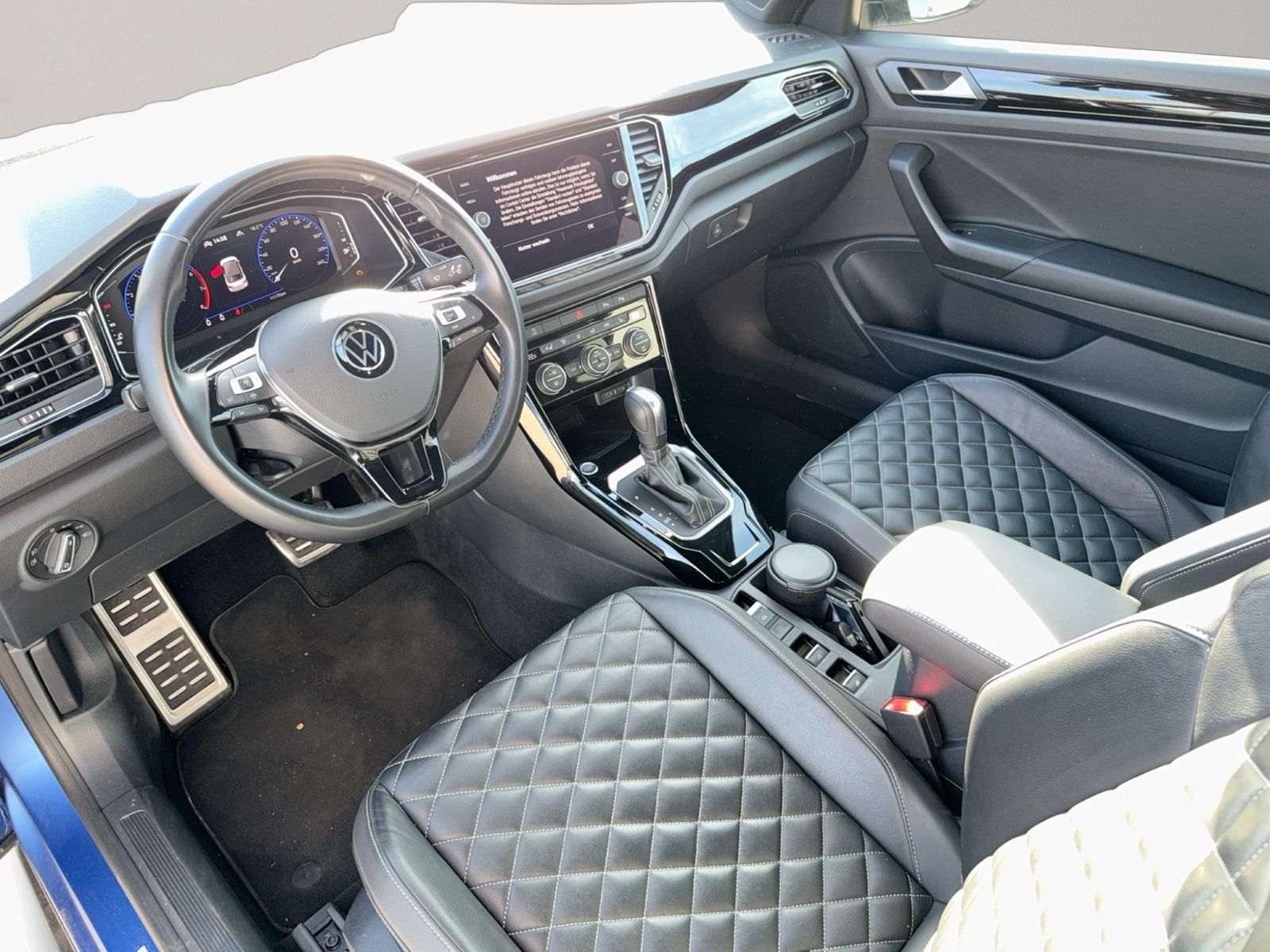 T-Roc Cabriolet 1.5 TSI R-Line, AHK, beats, DCC,