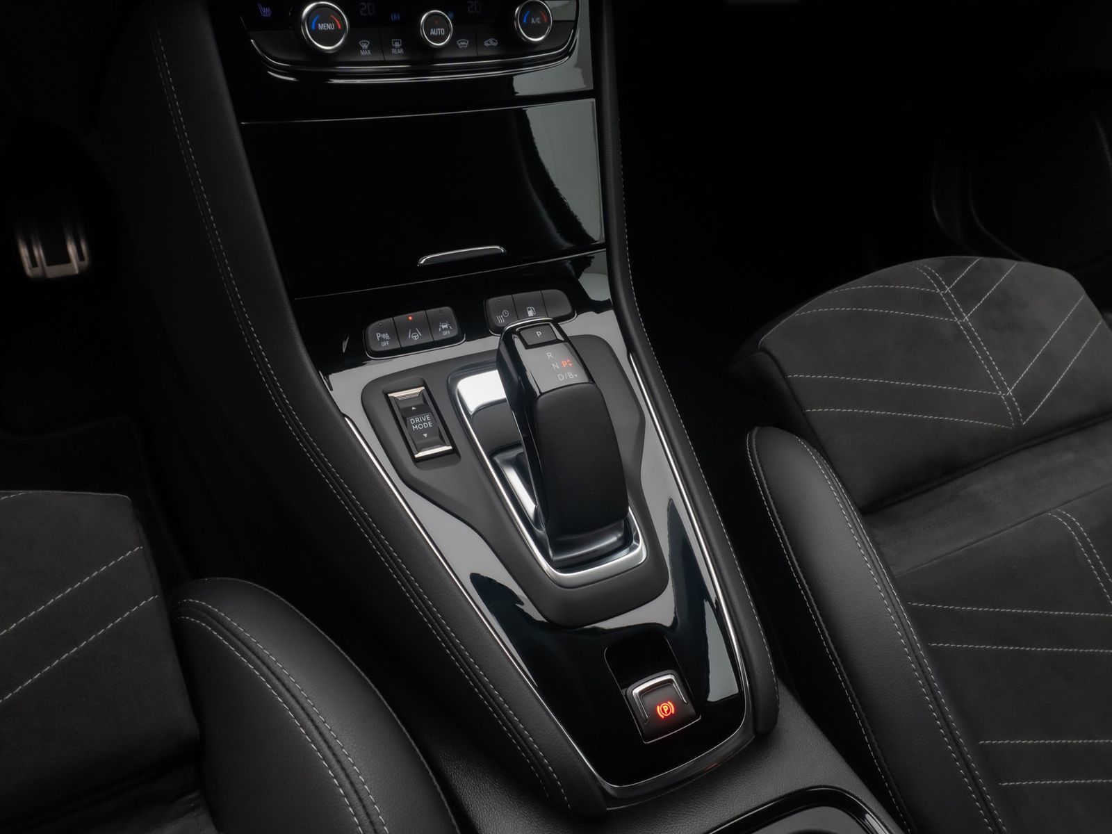 Fahrzeugabbildung Opel Grandland GS ACC 360° DAB Komfort DigitDisp 19"
