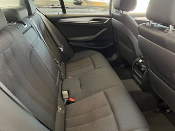 BMW 520 - 11