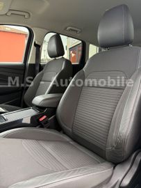 Ford Kuga - 11