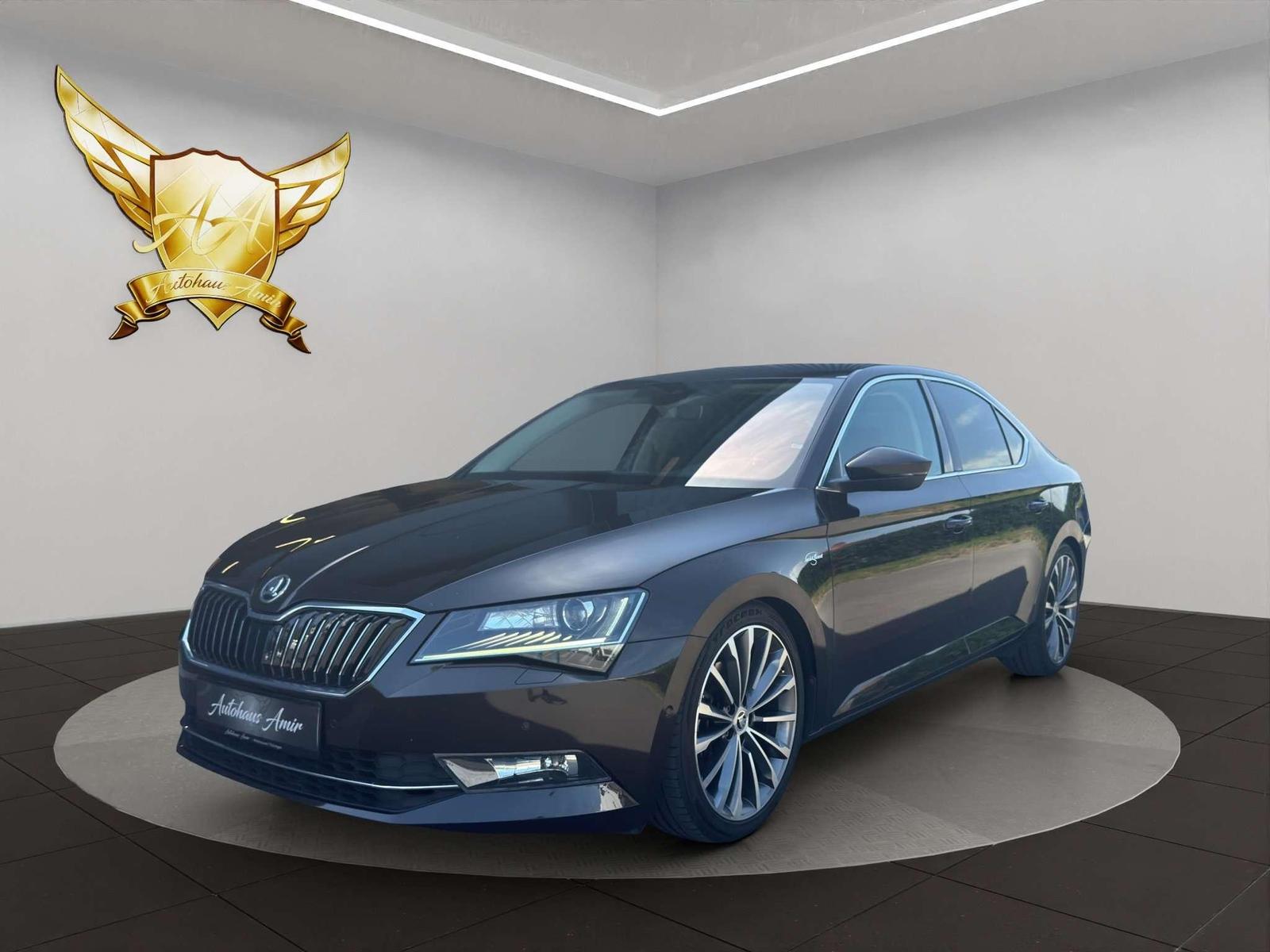 Skoda Superb L K Keyless LED Xenon Navi PDC elHeck Abs