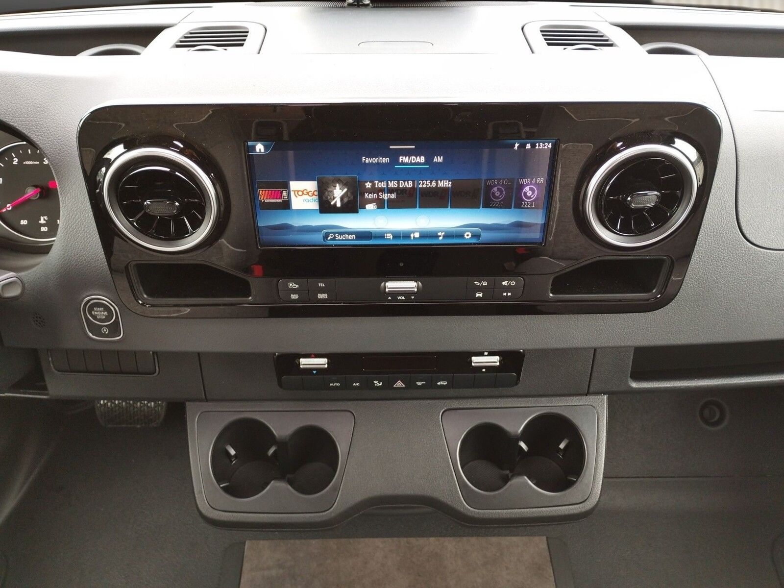 Fahrzeugabbildung Malibu T 430 KB LE comfort Navigation, RFK, TV