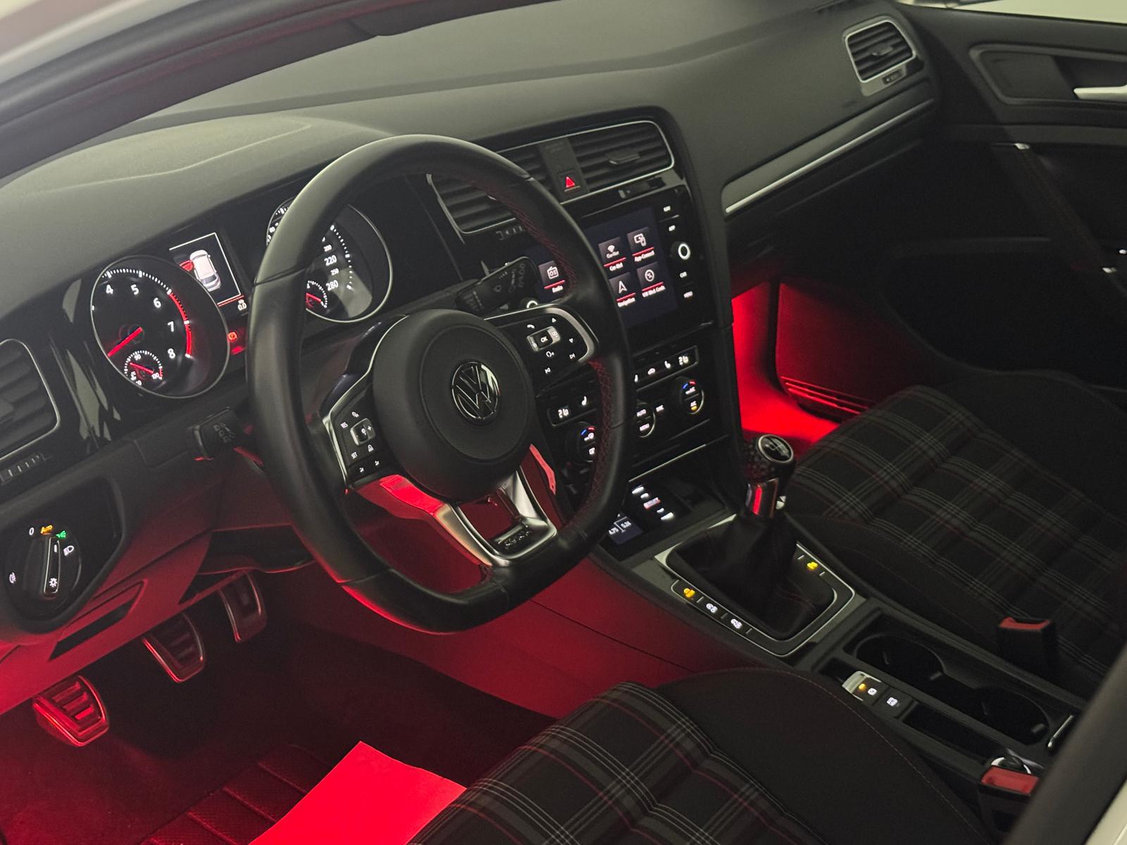 Volkswagen Golf GTI Matrix LED LFW ACC Navi Parkhilfen