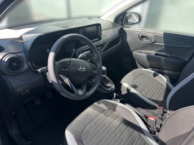 Fahrzeugabbildung Hyundai i10 Select 1.0 (MY25) Navi Kamera PDC digit. Coc