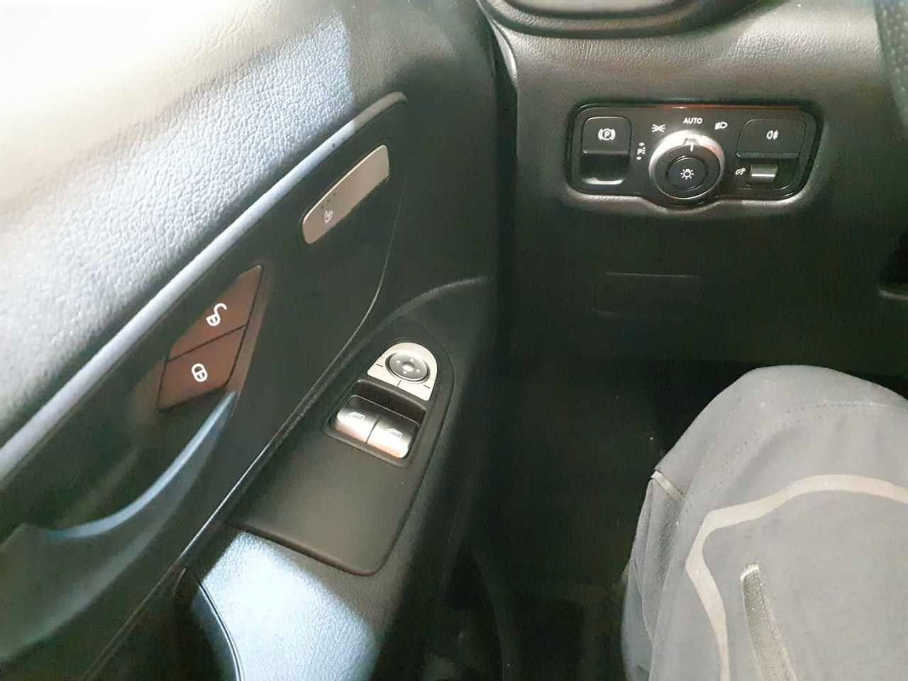 Fahrzeugabbildung Mercedes-Benz Vito 116 CDI AHK2,5to Klima Kamera SHZ