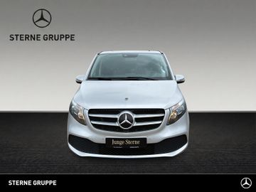 Mercedes V 220 - 4