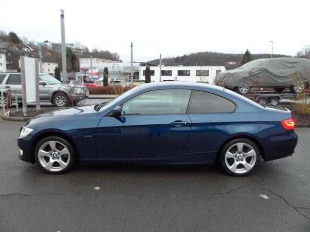 BMW 318 Baureihe 3 Coupe 318i *NAVI+XENON+TÜV  NEU*