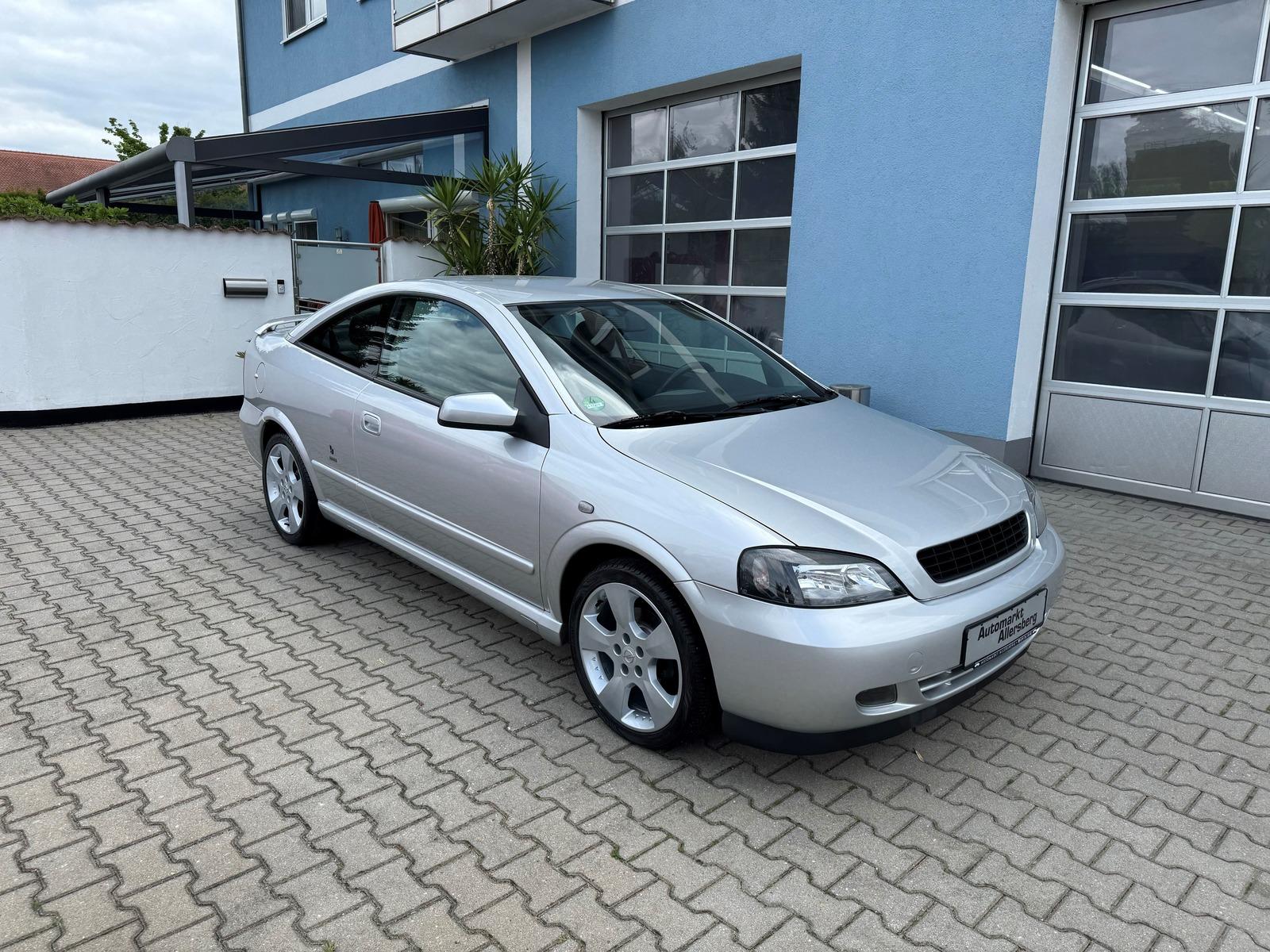 Opel Astra G Coupe 2.2 16V Bertone Leder SHZ 17''