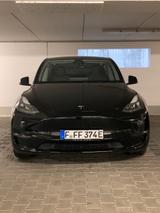 Tesla Model Y Long Range Dual Motor AWD, 20" Alu, AHK - Tesla Model Y in Frankfurt (Main)