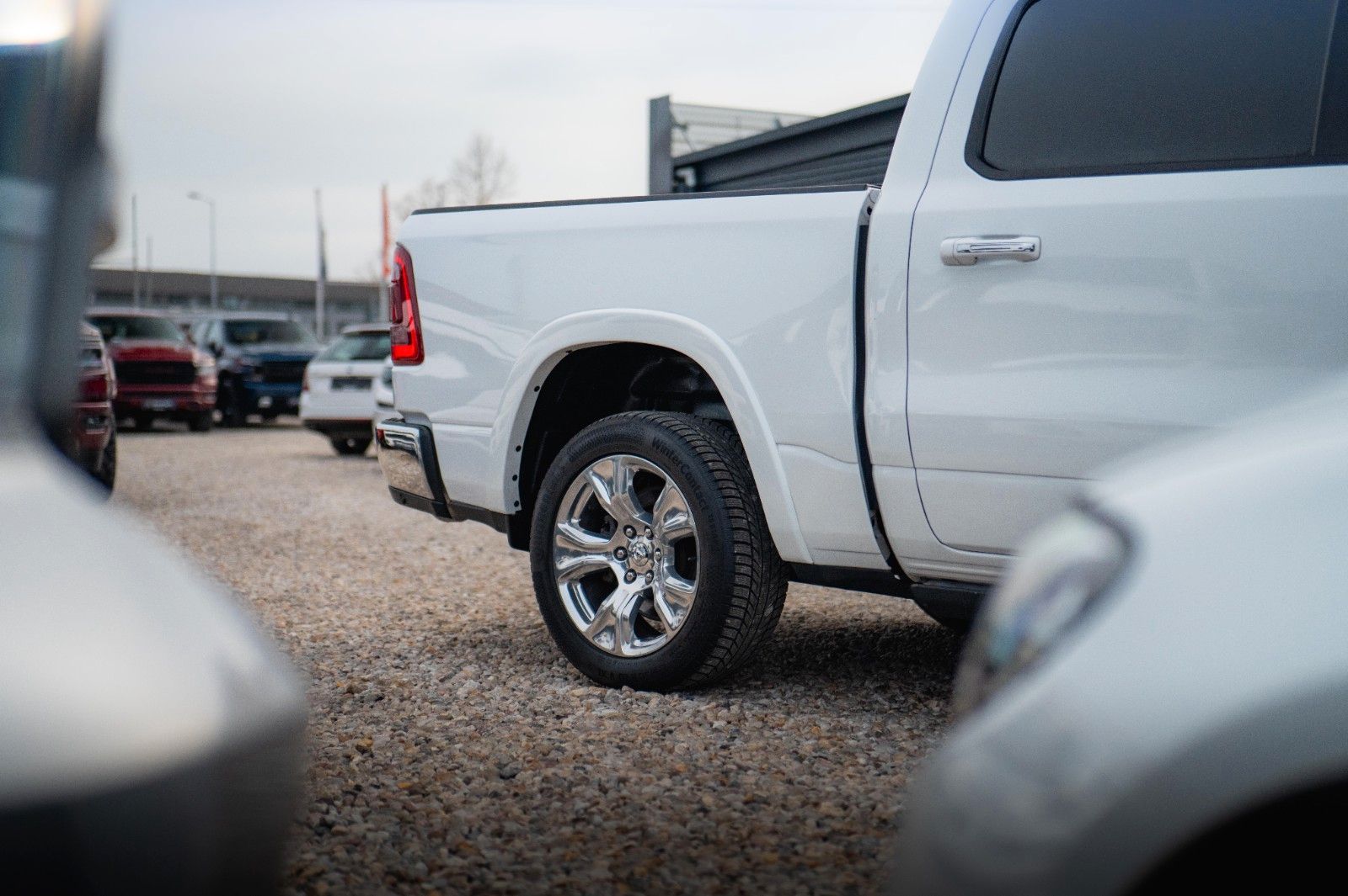 Fahrzeugabbildung Dodge RAM 5.7 V8 HEMI 4x4 LARAMIE LPG *Unfallfrei*Pano