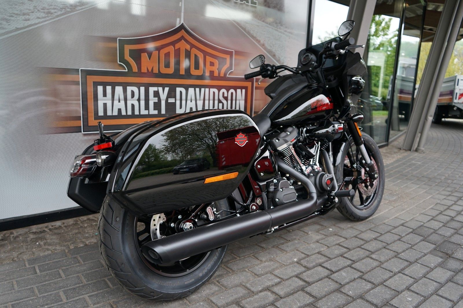 Fahrzeugabbildung Harley-Davidson Low Rider ST FXLRS 2025 117cui High Output Motor