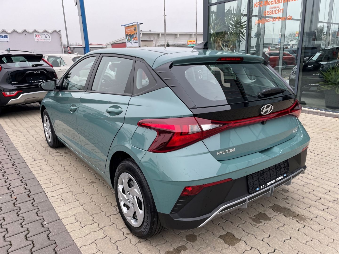 Fahrzeugabbildung Hyundai i20 Select Verkehrszeichenerk SpurhalteAss Navi