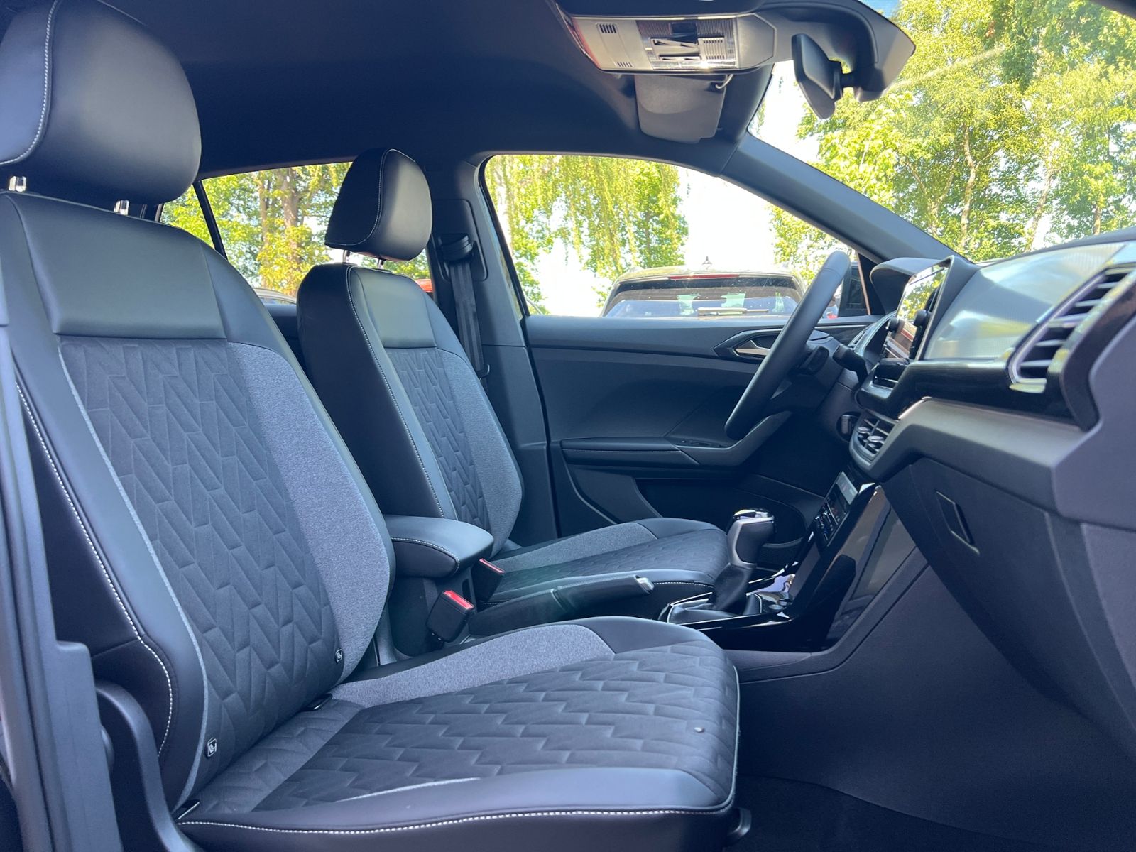 Fahrzeugabbildung Volkswagen T-Cross Energy 1.0 TSI DSG *AHK, LED, ACC, Kamer