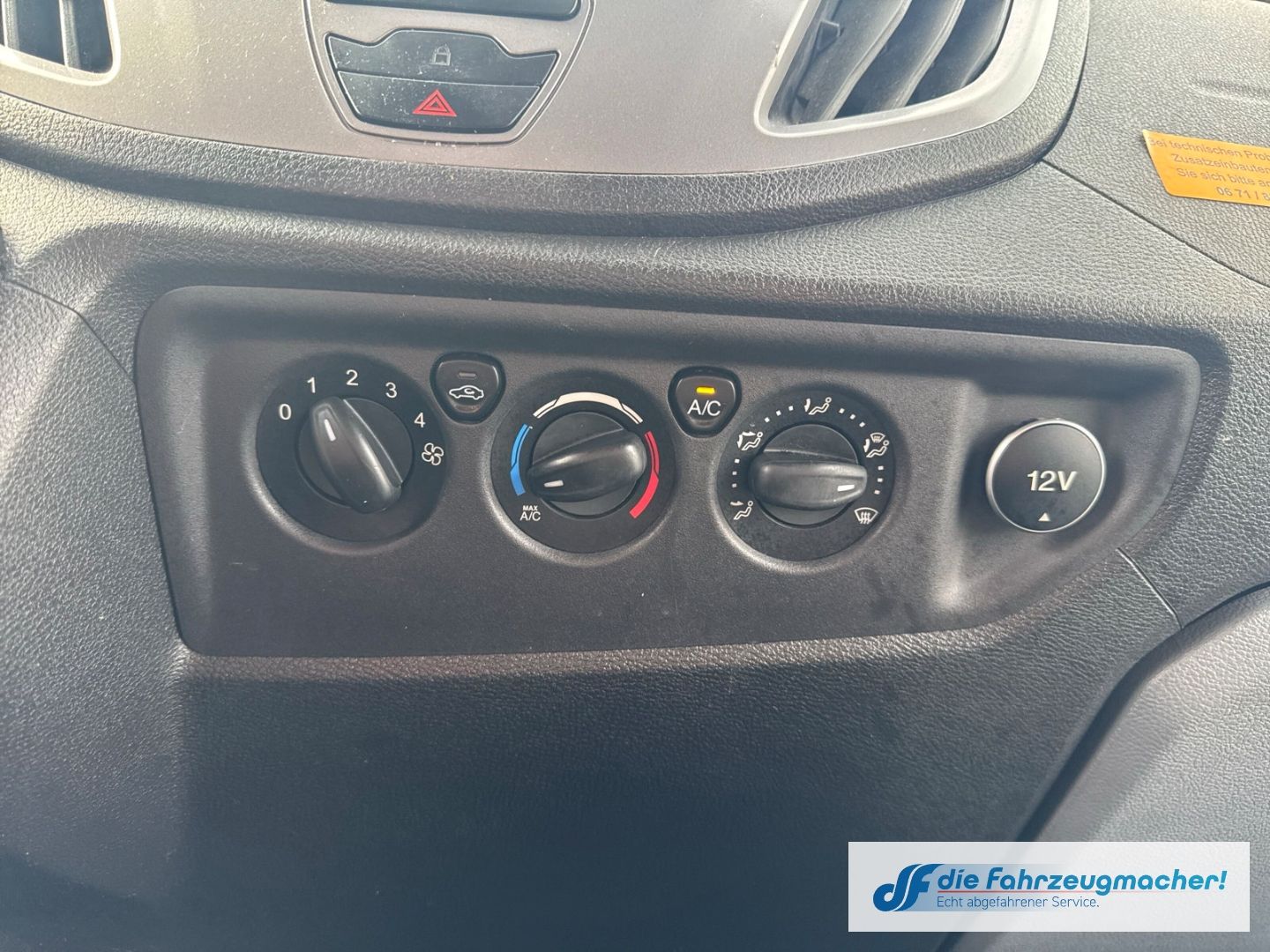 Fahrzeugabbildung Ford Transit Kombi 350 L3 Trend 2.2 TDCi DPF *7060 *K