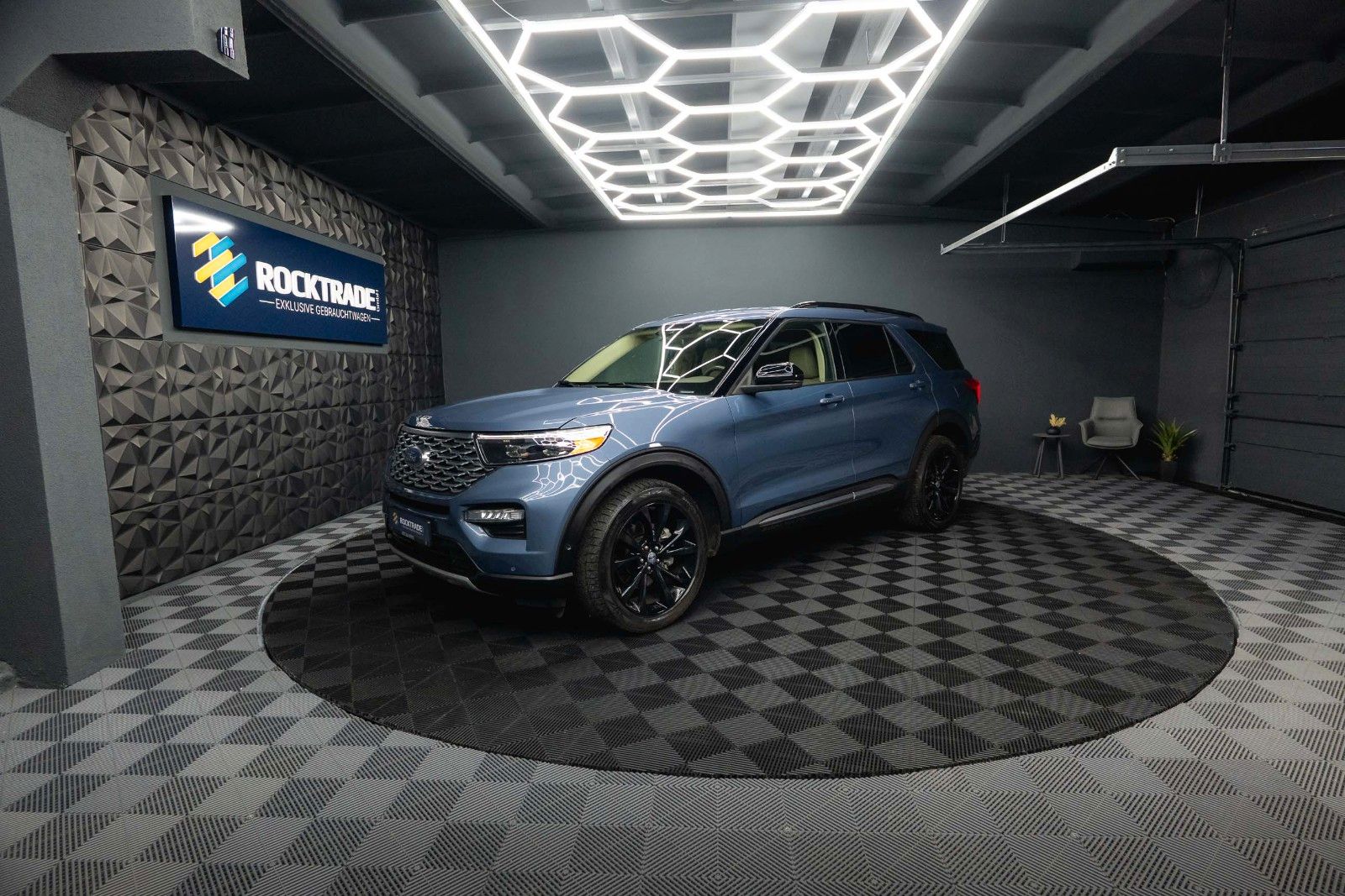 Fahrzeugabbildung Ford Explorer PLATINUM 3.0 V6 TwinTurbo 4x4 *360*ACC*
