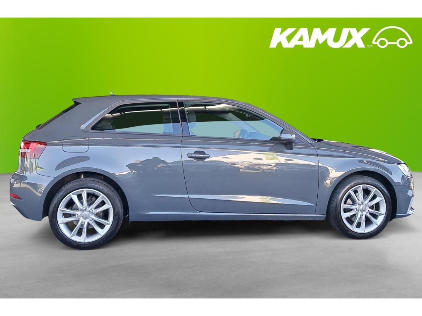 Audi A3 30TFSI sport+XENON+NAVI+AHK+TEMPO+PDC
