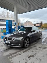BMW E93 335i - BMW 3er Reihe: Cabrio, E93