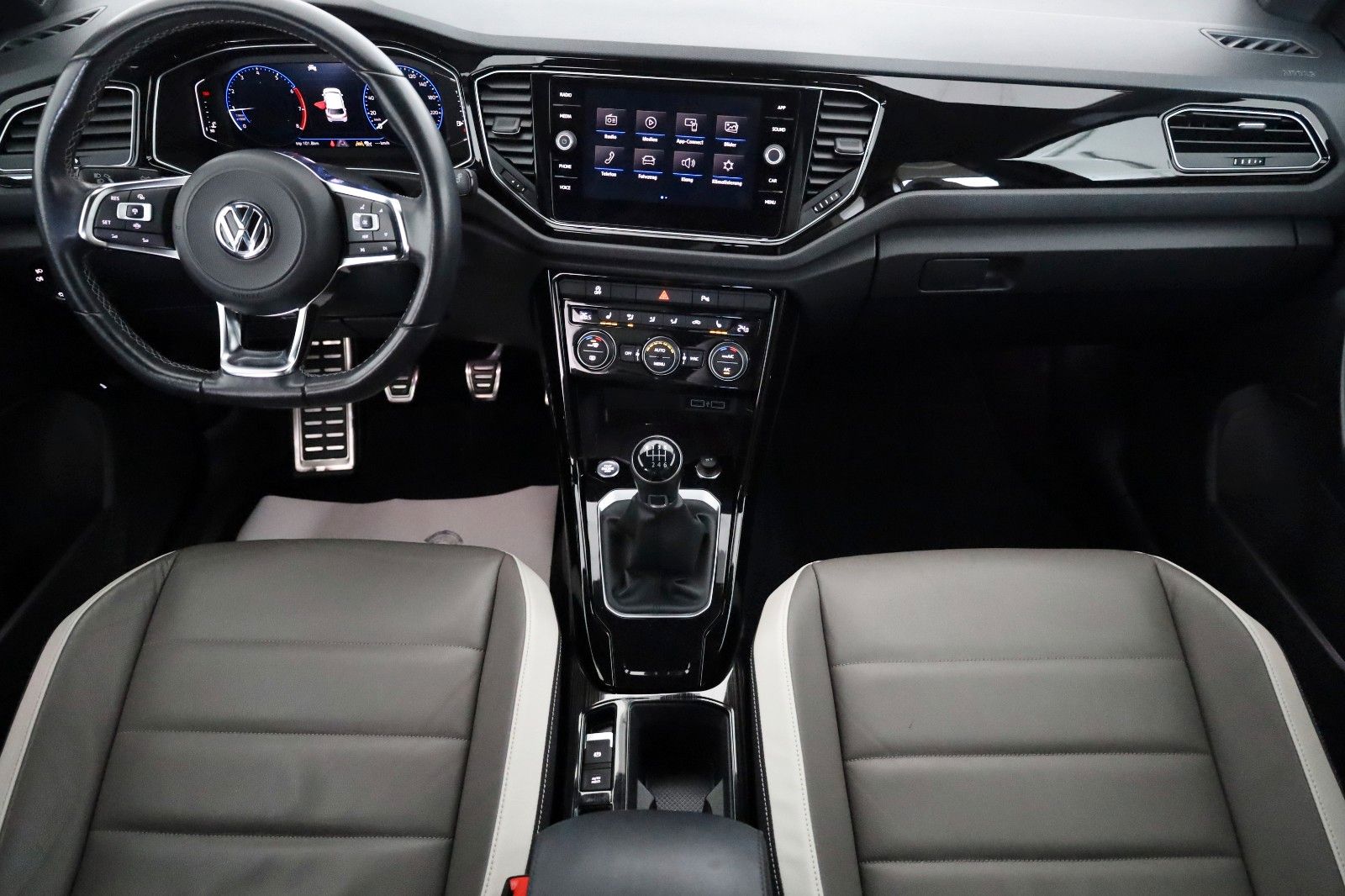 Fahrzeugabbildung Volkswagen T-Roc Style, Leder, Kamera, Black Edition, LED