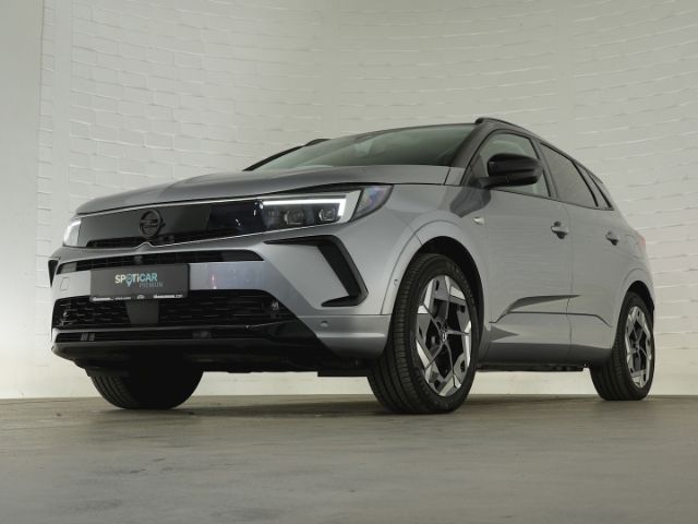 Grandland GSe PHEV 4X4 AT+AHK+NACHTSICHT+NAVI+36