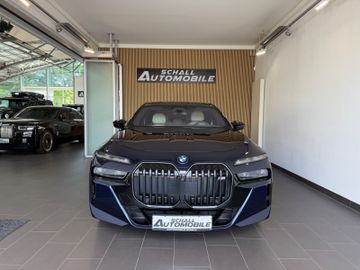 BMW 740 - 2